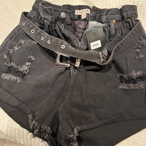 NEW WITH TAGS RED DRESS BOUTIQUE SHORTS